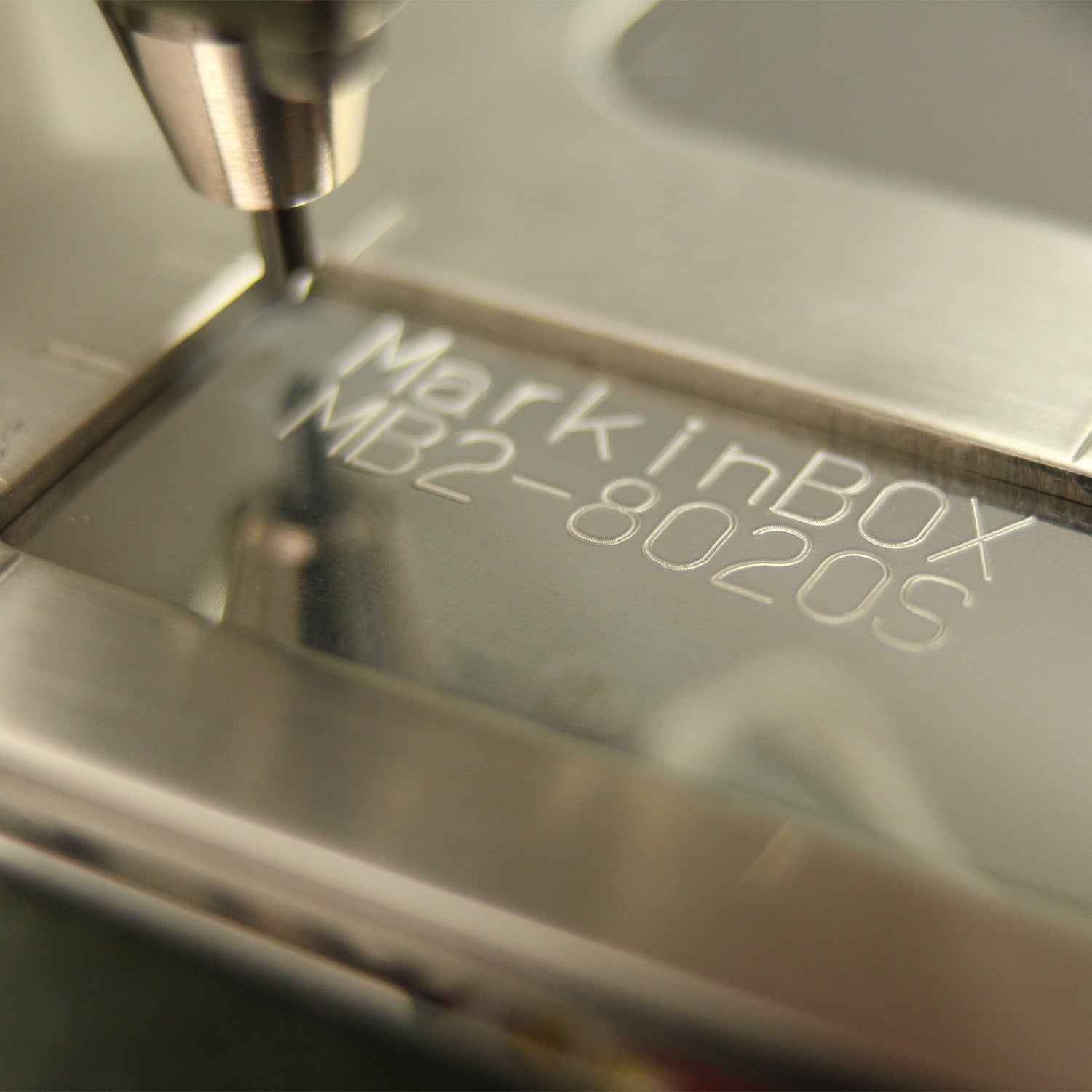 Markinbox MB8020 marking example